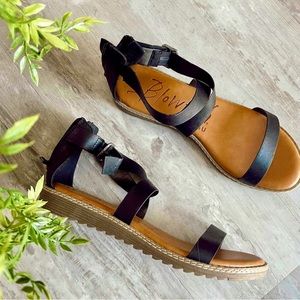 STRAPPY BLACK BLOWFISH SANDALS BRAND NEW